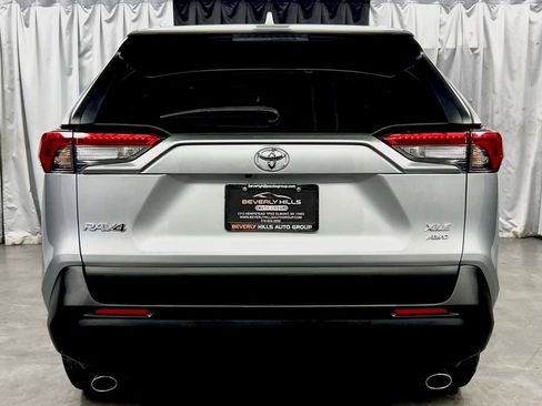 Used 2022 Toyota RAV4 XLE image 7