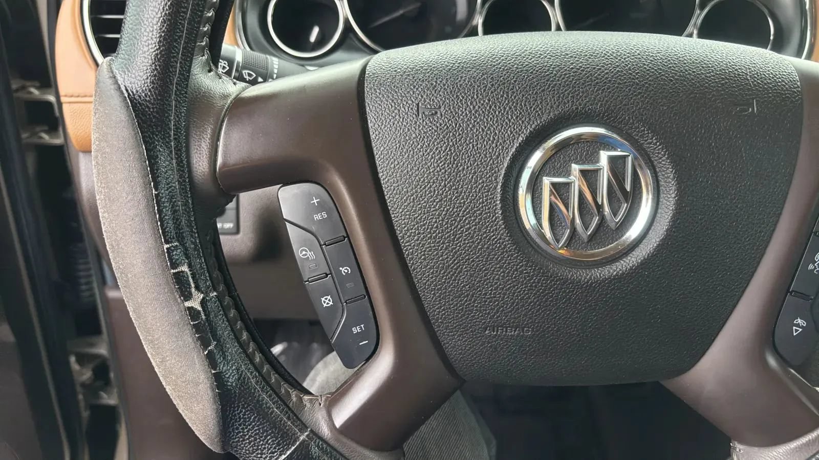 Used 2015 Buick Enclave Premium FWD image 20