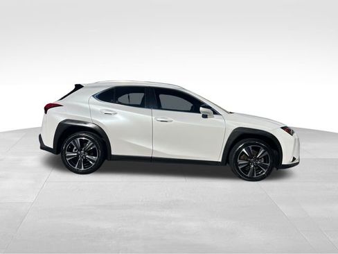 Used 2020 Lexus UX 200 image 6