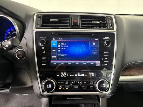 Used 2019 Subaru Outback 2.5i Limited w/ Popular Package #2 AWD/4WD image 18