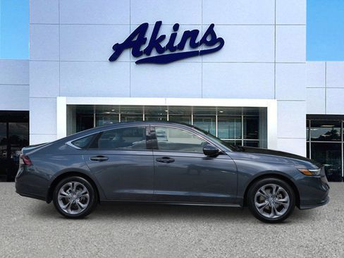 Used 2024 Honda Accord EX image 1