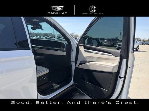 Used 2025 Cadillac Escalade Sport image 11