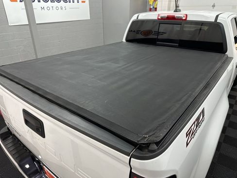 Used 2021 Chevrolet Colorado Z71 image 11