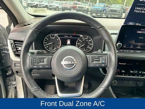 Used 2022 Nissan Rogue SV w/ SV Premium Package FWD image 23