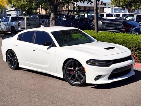 Used 2019 Dodge Charger GT w/ Blacktop Package RWD image 3