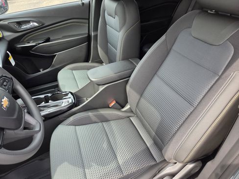 New 2026 Chevrolet Trax LT FWD image 15