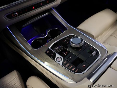 Certified 2023 BMW X7 xDrive40i w/ Premium Package image 26