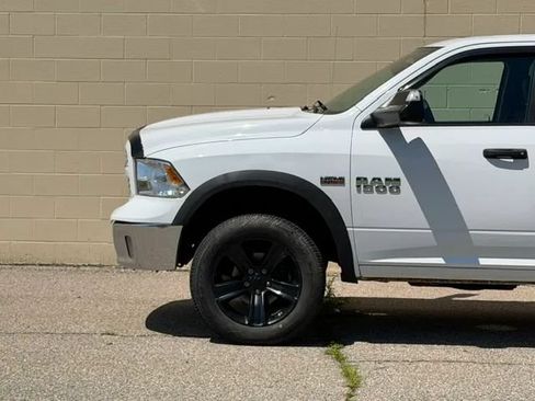 Used 2017 RAM 1500 Outdoorsman AWD/4WD image 30