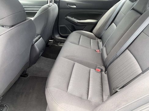 Used 2022 Nissan Altima 2.5 S FWD image 10