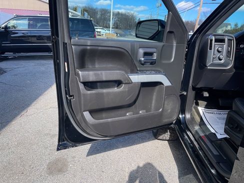 Used 2017 Chevrolet Silverado 1500 LT w/ LT Convenience Package AWD/4WD image 14