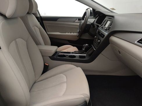 Used 2016 Hyundai Sonata SE FWD image 21