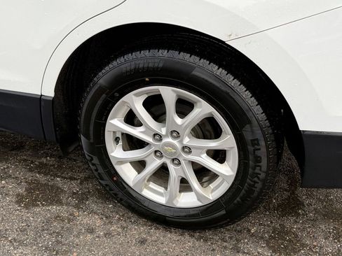 Used 2019 Chevrolet Equinox LT w/ Driver Convenience Package image 7