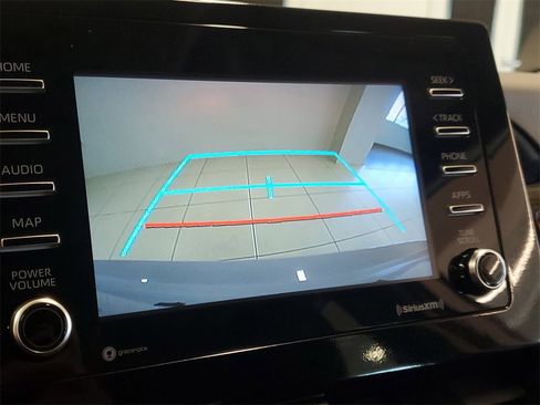 Used 2024 Toyota Camry SE image 28