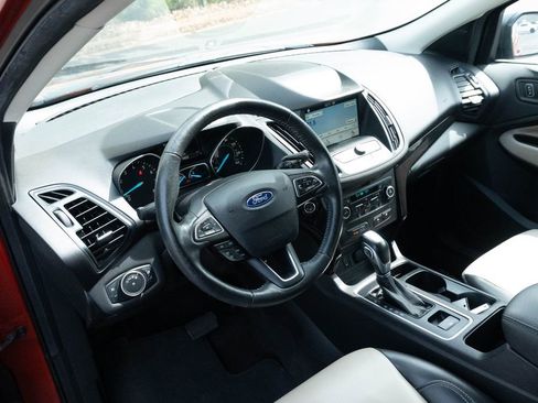 Used 2019 Ford Escape SEL FWD image 17