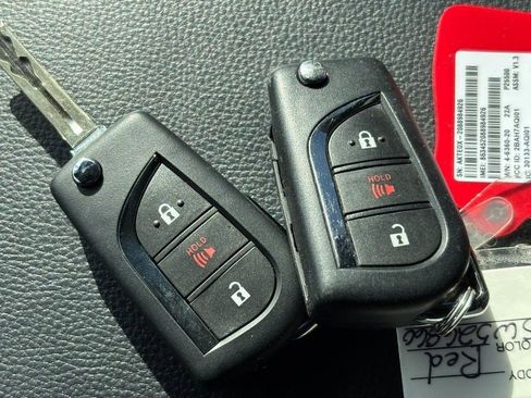 Used 2025 Toyota RAV4 LE image 7