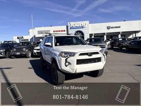 Used 2017 Toyota 4Runner SR5 image 1