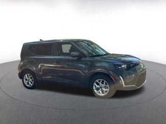 Used 2025 Kia Soul LX w/ LX Technology Package video 2