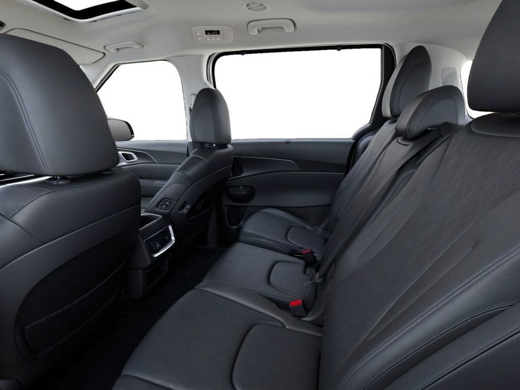 New 2027 Kia Carnival SX w/ Dark Edition Package FWD image 18