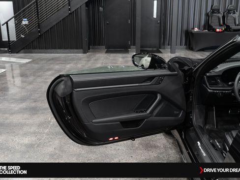 Used 2024 Porsche 911 Targa 4 GTS image 9