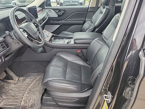 Used 2023 Lincoln Aviator Reserve w/ Equipment Group 201A image 9