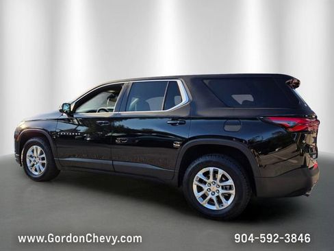 Certified 2023 Chevrolet Traverse LS w/ Safety Package FWD image 3