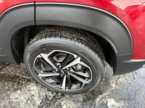 Used 2023 Chevrolet TrailBlazer RS w/ Convenience Package image 28