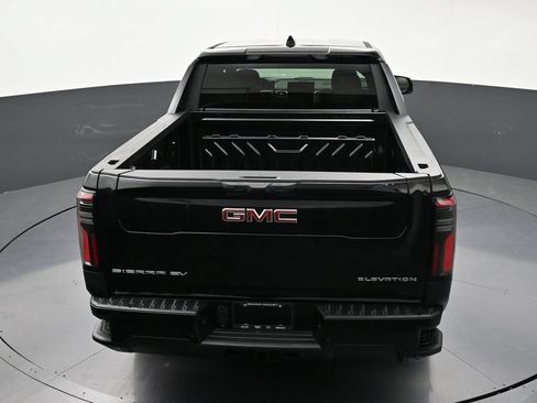 Used 2026 GMC Sierra EV Elevation AWD/4WD image 18
