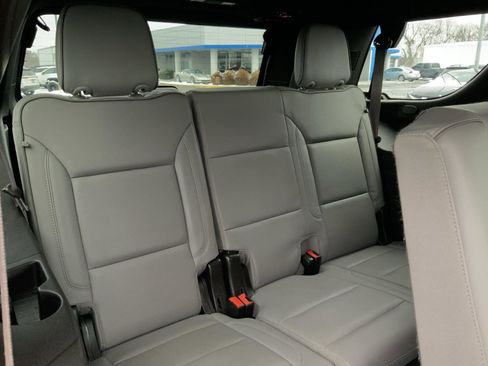 Used 2023 GMC Yukon SLT image 65