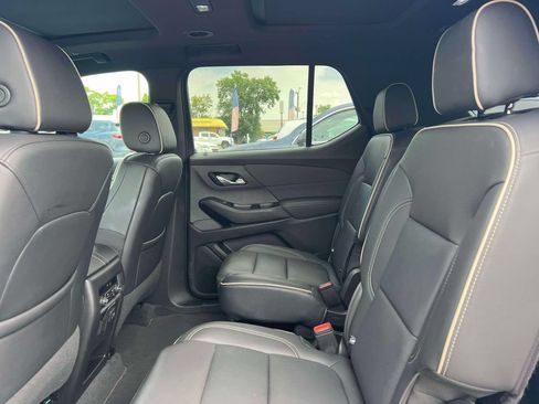 Used 2023 Chevrolet Traverse Premier AWD/4WD image 11