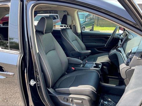 Used 2026 Honda Odyssey Elite image 9