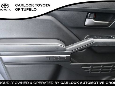 Used 2025 Toyota Tacoma TRD Sport AWD/4WD image 24