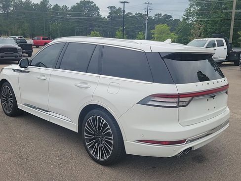 Used 2023 Lincoln Aviator Black Label w/ Dynamic Handling Package AWD/4WD image 3