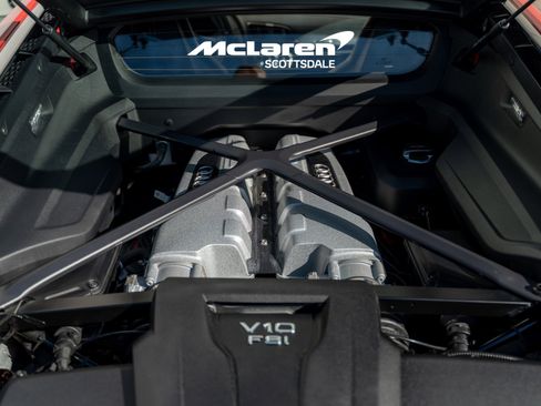 Used 2021 Audi R8 V10 w/ Premium Package image 34