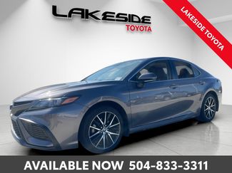 Used 2023 Toyota Camry SE video 2