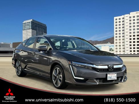 Used 2019 Honda Clarity Touring image 1