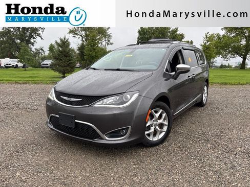 Used 2020 Chrysler Pacifica Limited FWD image 1