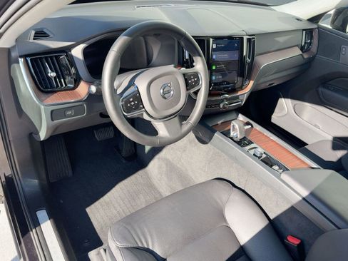 Certified 2024 Volvo XC60 B5 Plus w/ Protection Package Premier image 4