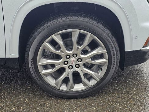 New 2026 GMC Acadia Denali w/ Super Cruise Package image 9