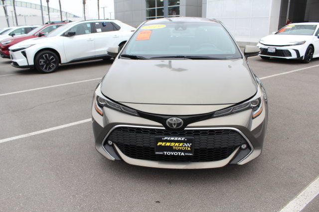 Used 2019 Toyota Corolla XSE FWD image 3