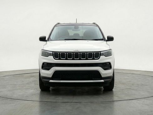 Used 2025 Jeep Compass Limited image 2
