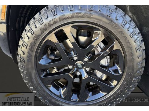 Used 2024 Land Rover Defender 130 Outbound image 9