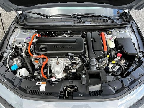 Used 2024 Honda Accord Sport-L image 9