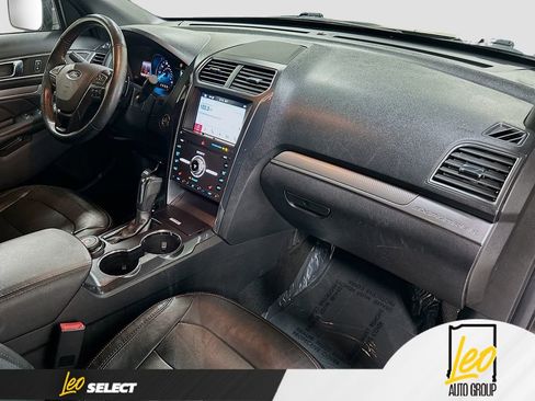Used 2019 Ford Explorer Sport image 30