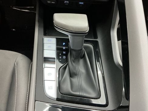 Used 2023 Hyundai Elantra SEL w/ Convenience Package FWD image 36