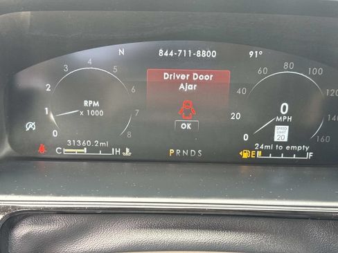 Certified 2023 Lincoln Nautilus FWD w/ Premium Package image 2