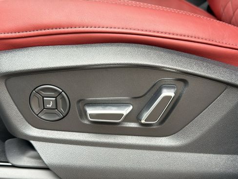New 2026 Audi SQ8 Prestige AWD/4WD image 11