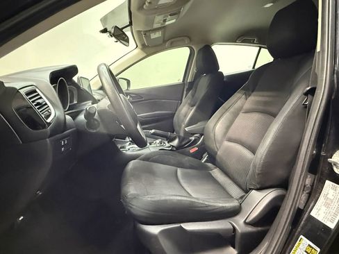 Used 2016 MAZDA MAZDA3 i Sport w/ Preferred Equipment Package image 13