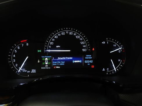 Used 2018 Cadillac XT5 Luxury w/ Driver Awareness Package image 32