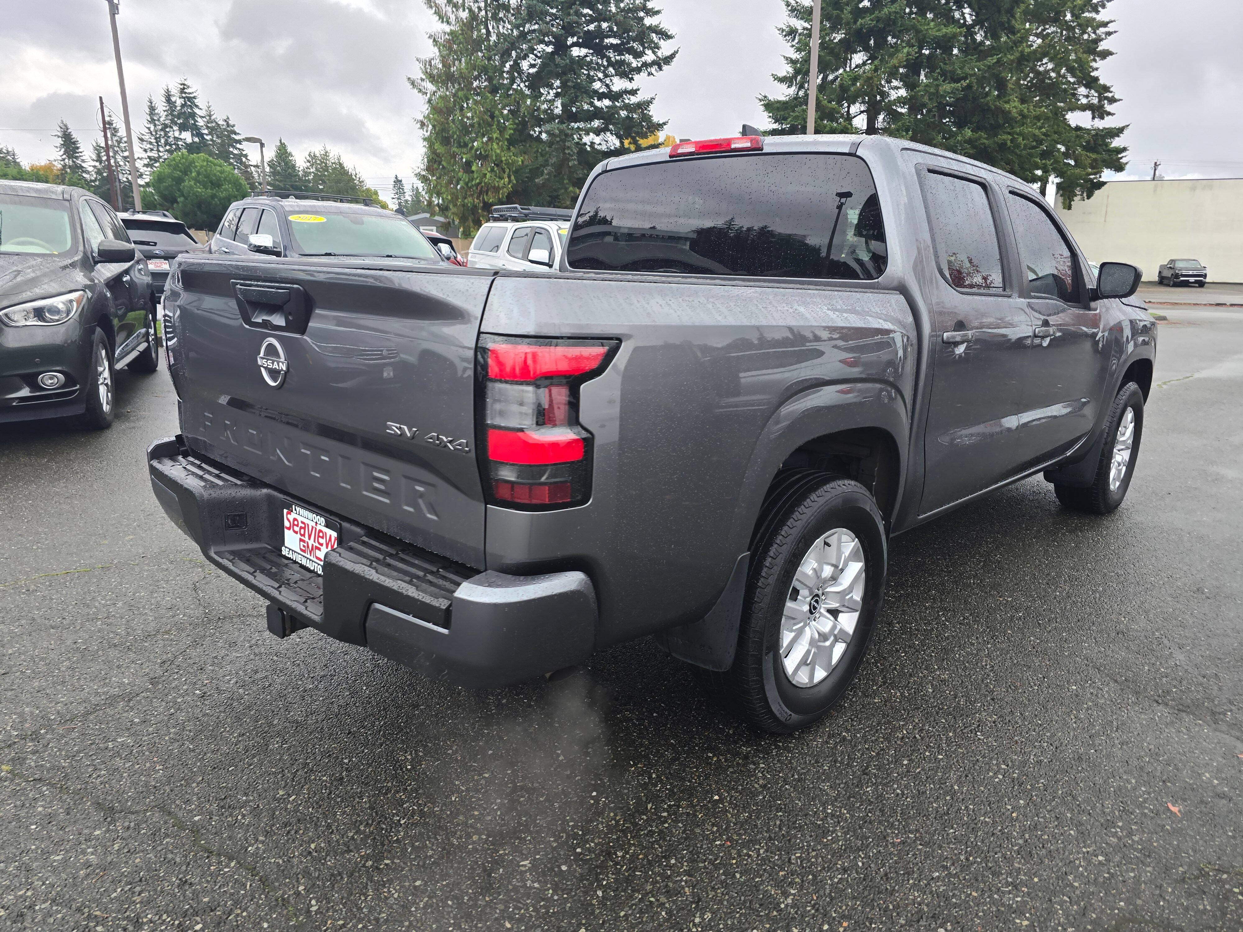 Used 2022 Nissan Frontier SV AWD/4WD image 7