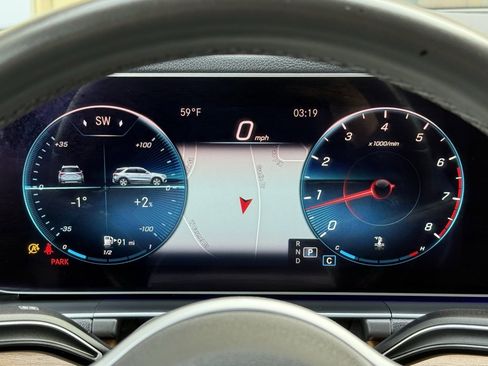 Used 2020 Mercedes-Benz GLE 350 4MATIC w/ AMG Line Exterior image 29